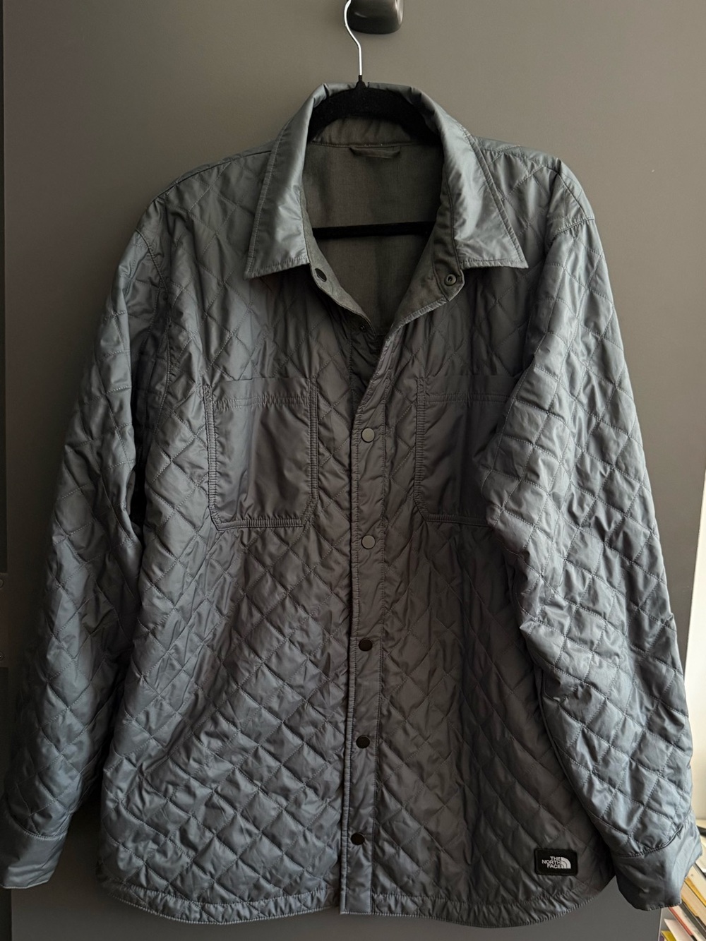 The North Face Reversible Quilted Chore Field Jacket Gray / Black. Men’s XL